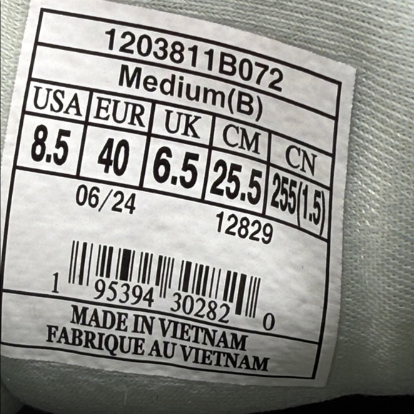 Brooks Womens Adrenaline Black Running Shoes Sneakers size 8.5 - Picture 7 of 7